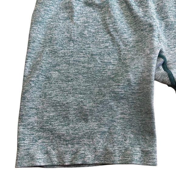 New Balance Green Biker Shorts Size Medium - Picture 3 of 9